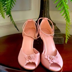 Pastel pink open toe shoes